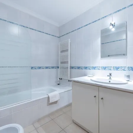 14 Fontainhas - 3 Bedroom Townhouse With Private Pool & Sea Views * Luz