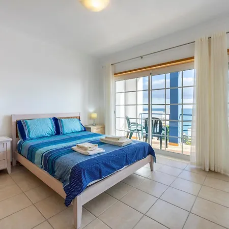 Nyaraló 14 Fontainhas - 3 Bedroom Townhouse With Private Pool & Sea Views